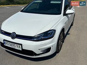 Авто Volkswagen E-Golf 2019 № 8907170