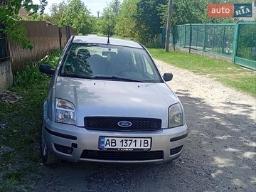 Авто Ford Fusion 2004 № 8907487