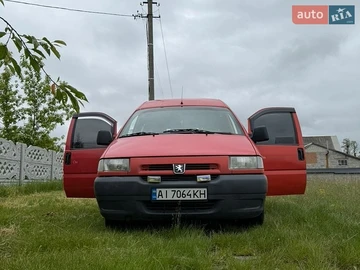 Авто Peugeot Expert 2002 № 8907494