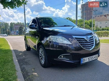 Авто Lancia Ypsilon 2012 № 8907628