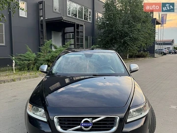 Авто Volvo V50 2010 № 8907725