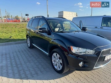 Авто Mitsubishi Outlander Xl 2012 № 8907935