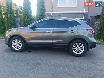 Авто Nissan Rogue Sport 2018 № 8908024