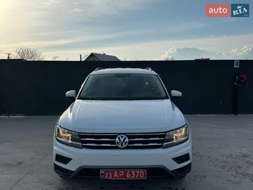 Авто Volkswagen Tiguan 2021 № 8908137