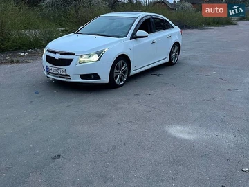 Авто Chevrolet Cruze 2013 № 8908263