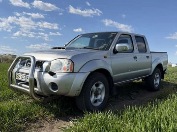 Авто Nissan Np300 2010 № 8908299