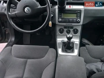 Авто Volkswagen Passat 2006 № 8908388