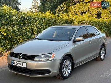 Авто Volkswagen Jetta 2012 № 8908753