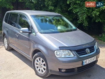 Авто Volkswagen Touran 2004 № 8909021