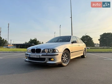Авто BMW 5 Series 2002 № 8909037