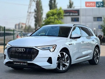 Авто Audi E-Tron 2020 № 8909241