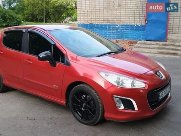 Авто Peugeot 308 2012 № 8909289