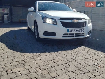 Авто Chevrolet Cruze 2011 № 8909301