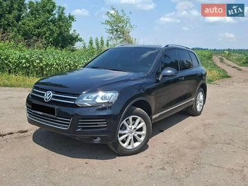 Авто Volkswagen Touareg 2014 № 8909505