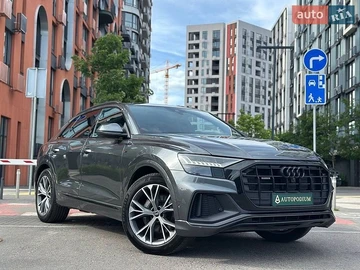 Авто Audi Q8 2021 № 8909704
