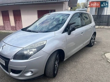 Авто Renault Scenic 2010 № 8909832