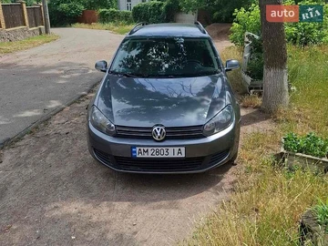 Авто Volkswagen Golf 2010 № 8909944