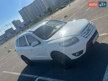 Авто Hyundai Santa Fe 2010 № 8909957