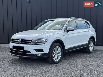 Авто Volkswagen Tiguan 2020 № 8910177