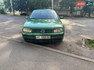 Авто Volkswagen Golf 2002 № 8910307