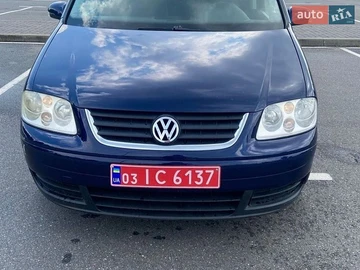 Авто Volkswagen Touran 2005 № 8910505