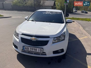 Авто Chevrolet Cruze 2011 № 8910520