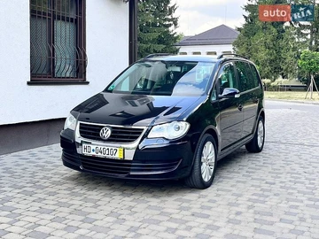 Авто Volkswagen Touran 2007 № 8910530
