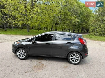 Авто Ford Fiesta 2017 № 8910604