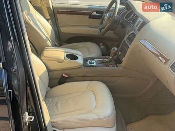 Авто Audi Q7 2010 № 8910730