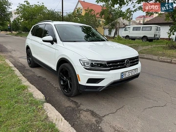 Авто Volkswagen Tiguan 2018 № 8910851