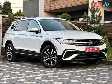 Авто Volkswagen Tiguan 2022 № 8910861