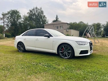 Авто Audi A4 2017 № 8910867