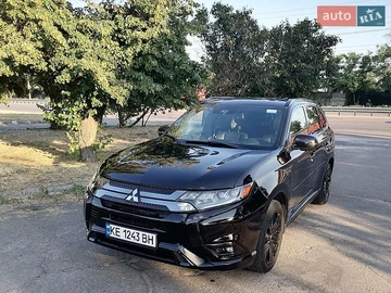 Авто Mitsubishi Outlander 2021 № 8910925