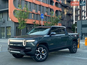 Авто Rivian R1T 2022 № 8910998