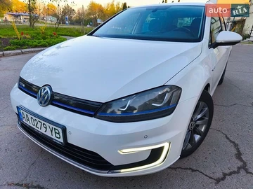 Авто Volkswagen E-Golf 2014 № 8911353