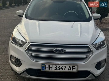 Авто Ford Escape 2018 № 8911460