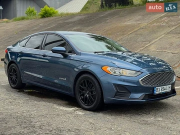 Авто Ford Fusion 2018 № 8911567