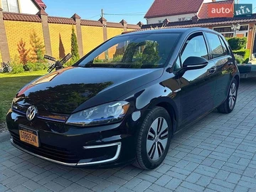 Авто Volkswagen E-Golf 2015 № 8911932