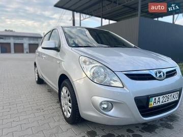 Авто Hyundai I20 2011 № 8912252