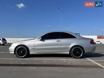 Авто Mercedes Clk-Class 2003 № 8912256