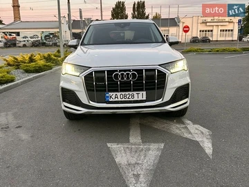 Авто Audi Q7 2022 № 8912368