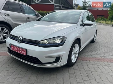 Авто Volkswagen E-Golf 2015 № 8912927