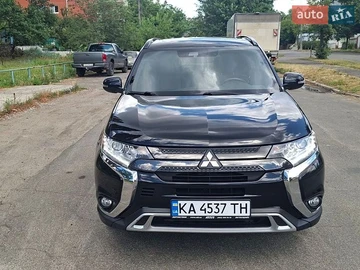 Авто Mitsubishi Outlander 2020 № 8912972