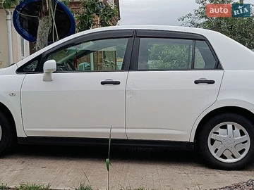 Авто Nissan Tiida 2010 № 8913257