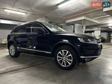 Авто Volkswagen Touareg 2017 № 8913609