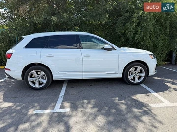 Авто Audi Q7 2022 № 8913633