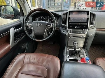 Авто Toyota Land Cruiser 2019 № 8913636