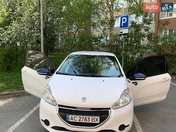 Авто Peugeot 208 2014 № 8913815