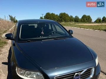 Авто Volvo V50 2010 № 8913909