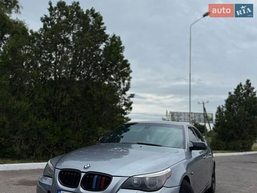 Авто BMW 5 Series 2004 № 8913914